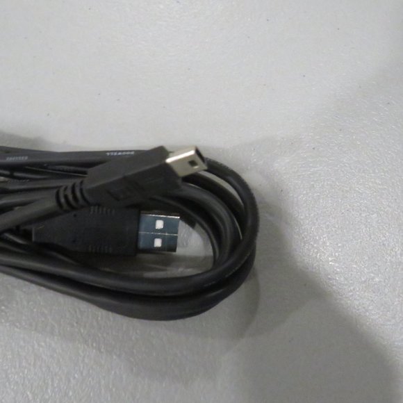 USB Too Small HDMI Cord - Picture 2 of 3